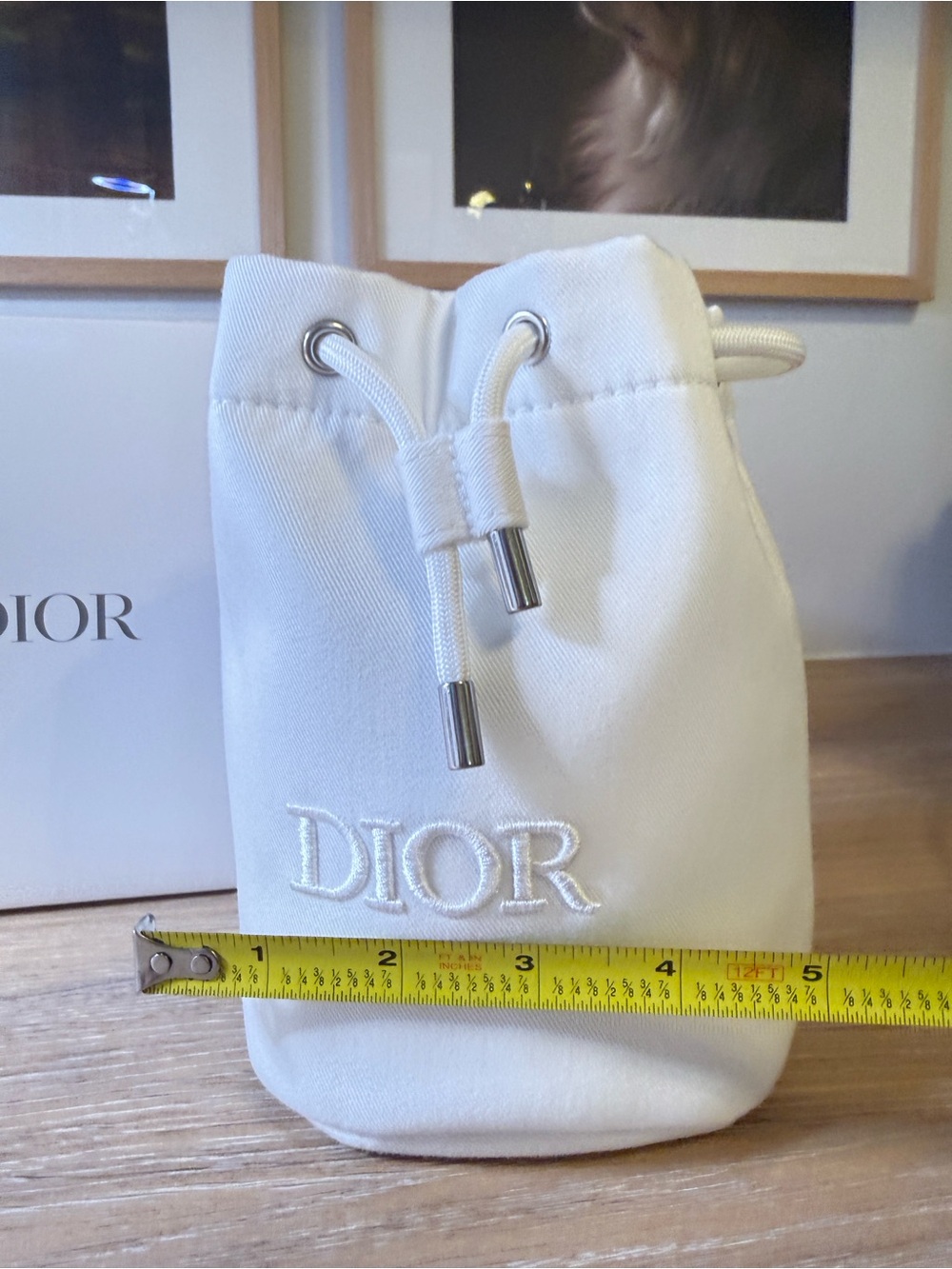 Dior Beauty White Embroidered Drawstring Pouch - Picture 2 of 4